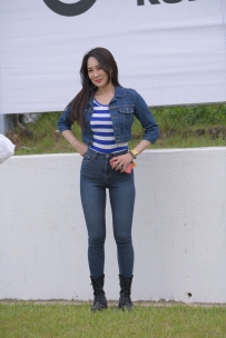 【精选街拍】Vol.2847 魅力牛仔装 [26P-597MB]