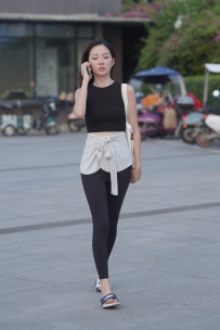 【精选街拍】Vol.3300 黑色运动装魅力显白 [208P-1.96GB]