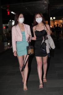 【精选街拍】Vol.2445 晚风醉人 [147P-3.39GB]