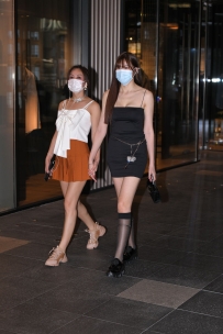 【精选街拍】Vol.3628 黑色吊带裙 [101P+2V-3.56GB]