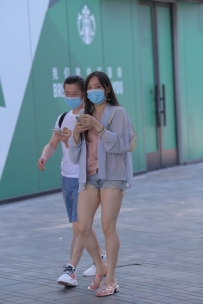 【精选街拍】Vol.2637 高挑牛仔短裤 [48P-915MB]